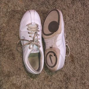 Used- cheer shoes